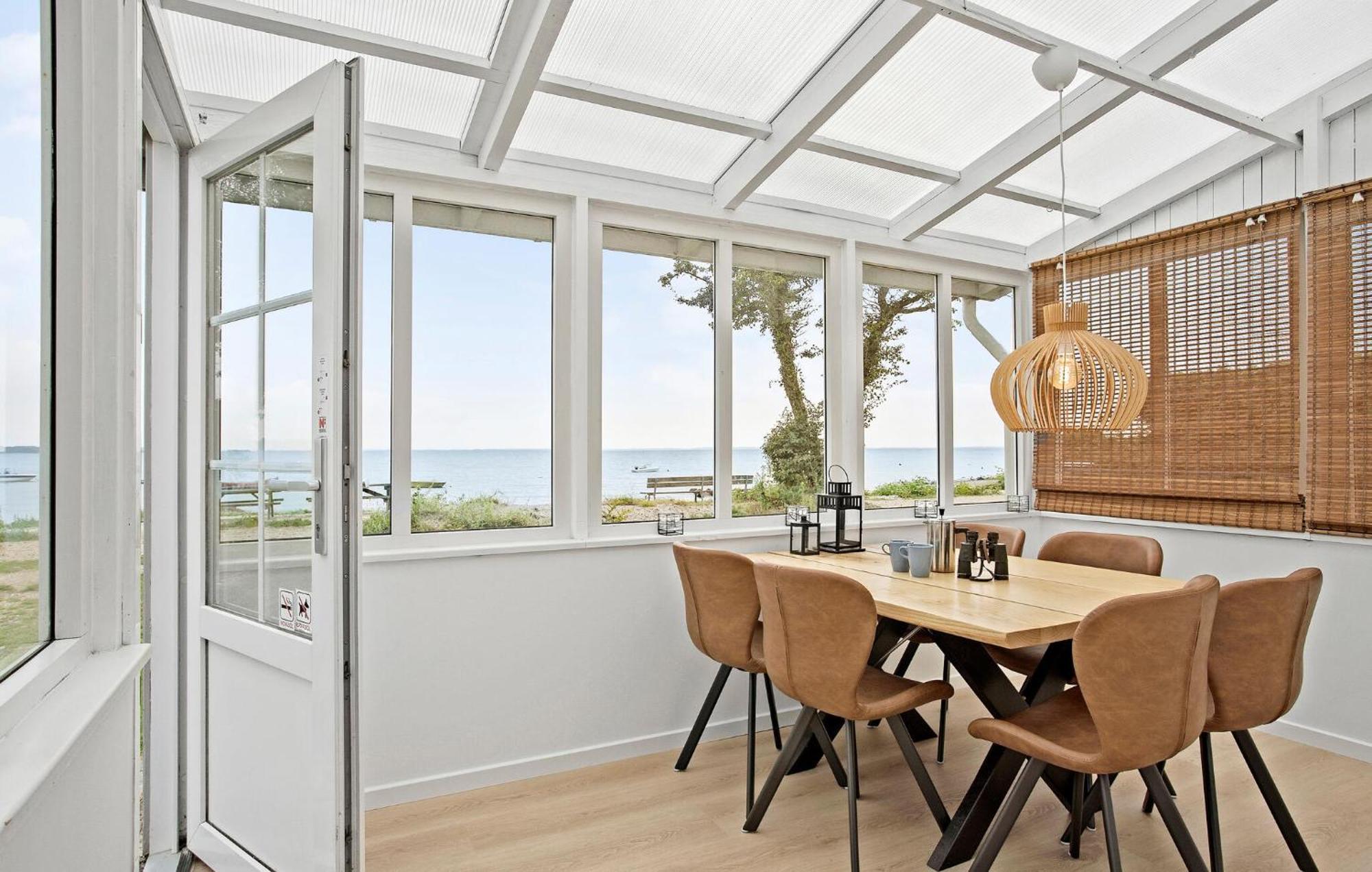 Beach Front Home In Sjolund With Kitchen Екстер'єр фото